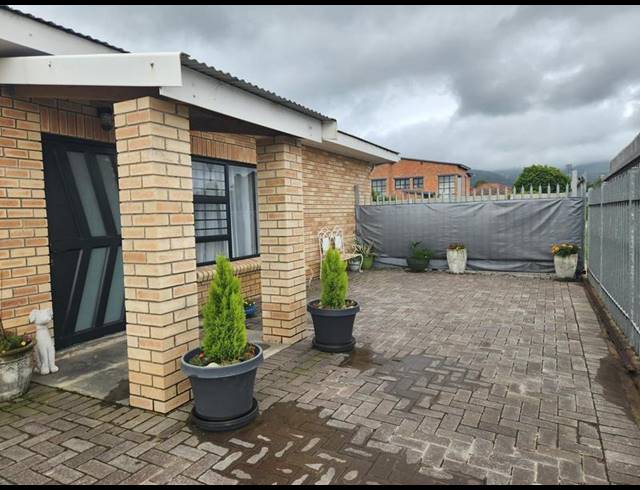 5 BEDROOM HOUSE FOR SALE IN DIE BULT